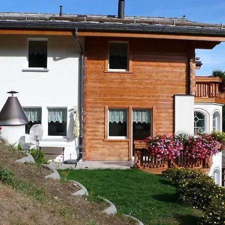 Haus Piccolo 샬레 사스그룬트